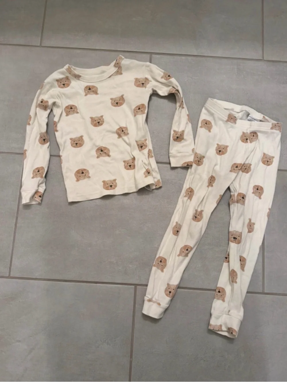 BabyGap organic cotton teddy bear pajamas size 4T